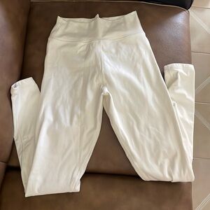 Meshki Scrunch leggings size xs